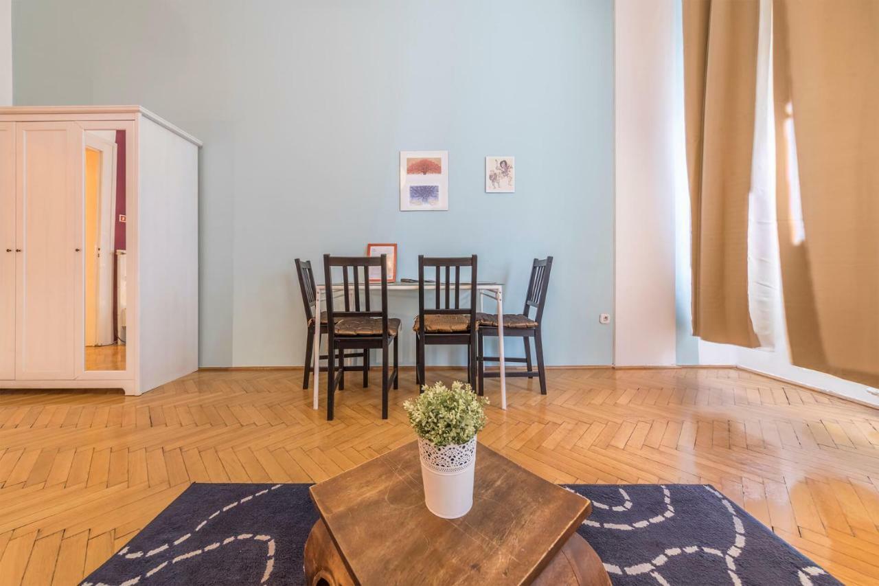 Miso Apartment Budapest Esterno foto